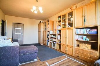 3-izbový byt s 2 balkónmi blízko centra, Nové Zámky – 72,51m