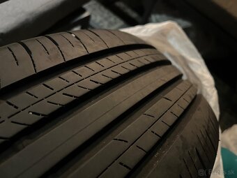 Predam pneu Dunlop 225/60/18 100H - 1