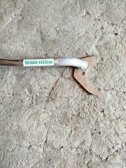 Rozperná tyč Felicia