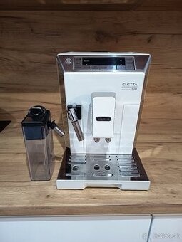 Predám kávovar Delonghi