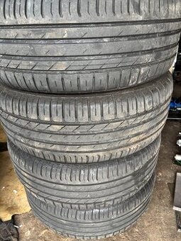235/60 R18 Nokian letne