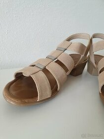 Dámske béžové sandálky - 1