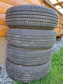 Pneu Bridgestone 235/65 R17