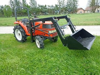 Kubota GT 3 4x4 20 koni  nakladač