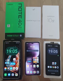Vymením tieto 3 mobilné telefony za jeden a to: