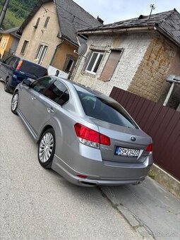 Subaru Legacy 2.0d 4x4 110kw top
