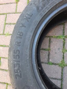 255/55 r18 Continental