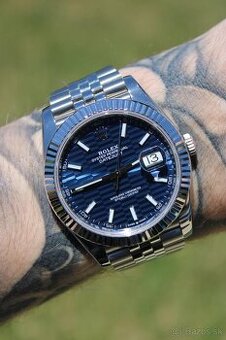 Clean 3235 Rolex DateJust 41mm fluted blue motif Jubilee