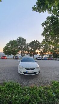 Opel Astra J