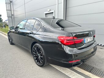 BMW 750i, xDrive, (G11) 2016