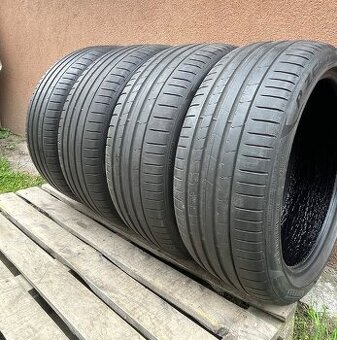 Pirelli 245/40 R19 4x=150e