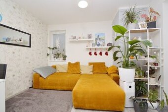 Predaj priestranný 3i byt s 5 m2 balkónom, Rajka