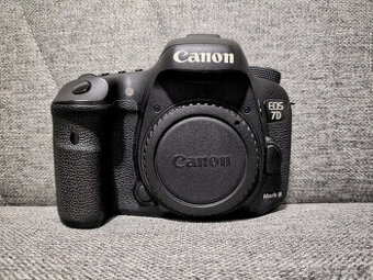 Canon EOS 7D Mark II - super cena 330€
