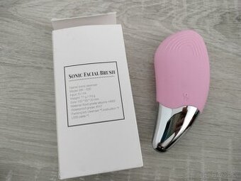 Kefa na čistenie tváre