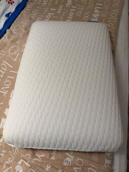 Vankúš Wellpur z pamäťovej peny