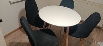 Jedálenský stôl 80cm