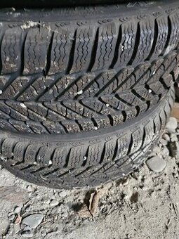 195/60 R15 zimne