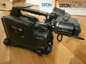 Profesionálna kamera SONY DSR-450WSP + hladacik