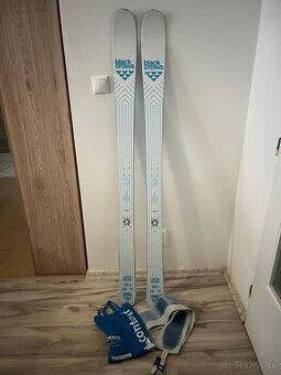 Skialpové lyže BLACK CROWS Vertis Birdie Women's Light Blue