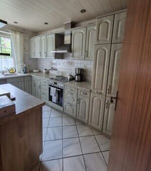 Venkovská vestavěná kuchyně se spotřebiči,5576