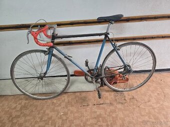 Retro cestný bicykel