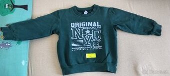 Rôzne detské oblečenie - najmä mikiny a svetre