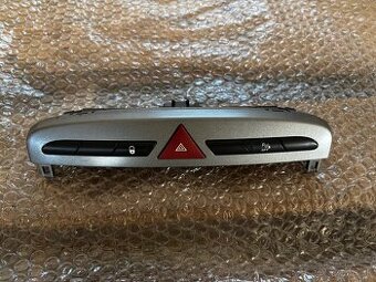 Panel tlačidiel Peugeot 308 T7