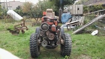 Predam Dieslovy traktor 4x4