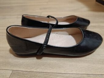 Dievčenské balerínky, veľ 35