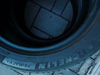 Michelin primacy 4 R 17
