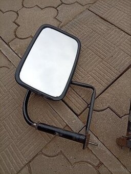 Predám 2 ks spätných zrkadiel