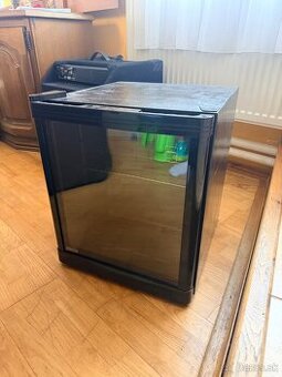Chladnička / minibar METRO Professional GPC1046