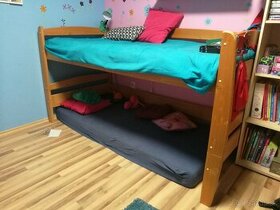 Vyvýšená detská posteľ - 1