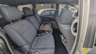 TOYOTA PREVIA