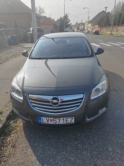 Opel Insignia 1.8 benzin