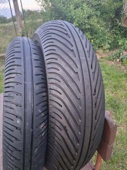 Pneu