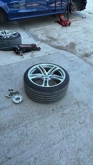 255/35 r19