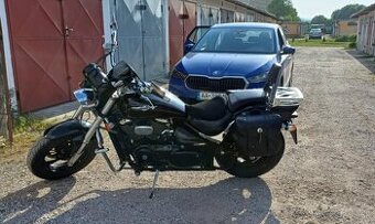 Suzuki Intruder 800