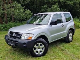 Mitsubishi Pajero 2.5 DI-D 4X4 UZÁVIERKA VEĽMI ZACHOVALÉ
