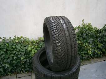 Predám 4x zimné pneu Michelin 225/40 R18 92WXL