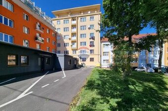 PREDAJ, Slnečný 2-izbový tehlový byt v centre Popradu – ideá