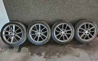 5x112 R18 225/40 R18 Skoda Gemini