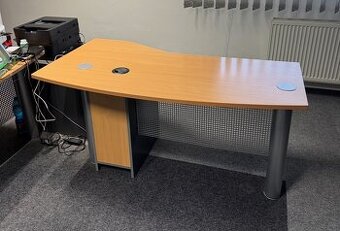 2x kancelarsky stôl