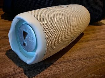 JBL Charge 5