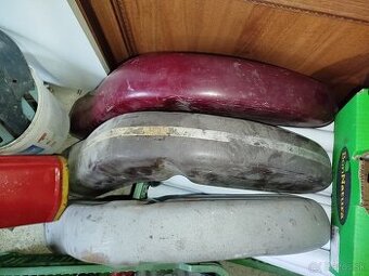 Predám blatníky na Jawu pionier.