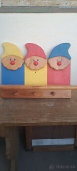 Detský vešiak trpaslíci