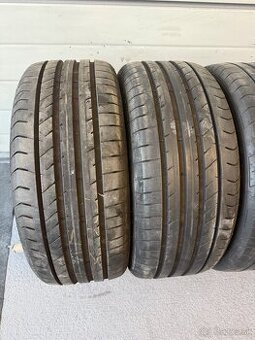 R18 225/40 Letna sada