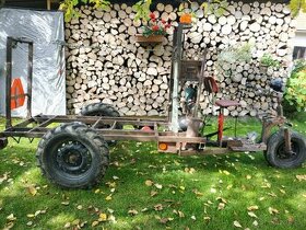 Vyvážacia súprava na drevo - traktor