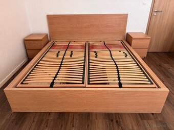 Ikea MALM postel+rosty+sufliky+nocne stoliky