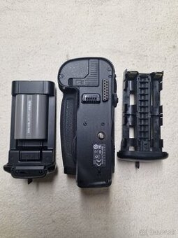 BATTERY GRIP MB-D10